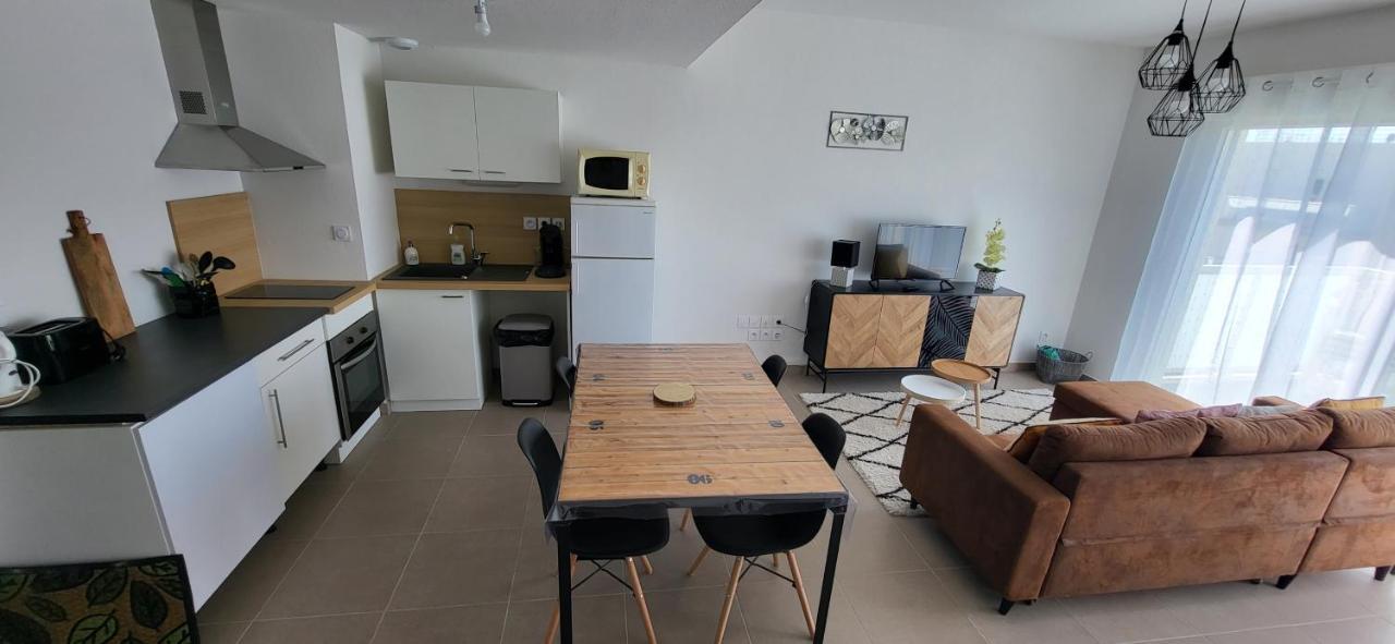 Appartement Avec Balcon/Terrasse مونتيو المظهر الخارجي الصورة